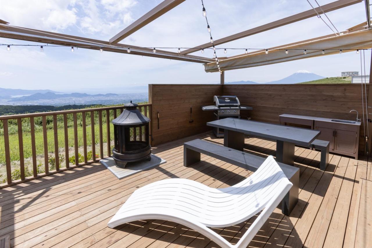 The Glamping 箱根十国峠 Villa Miyakami ภายนอก รูปภาพ